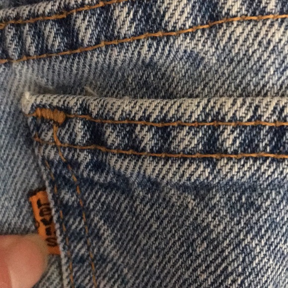Levi’s Vintage High Rise 560 Mom Jeans - Picture 6 of 8